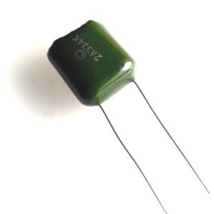 330NF-100V MKT<span style="color: gray;  font-family: Arial; font-weight: 200;font-size: 14px;"> 7020 </span>